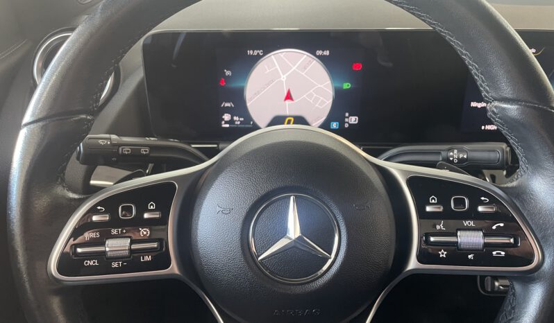 MERCEDES BENZ  GLA 180