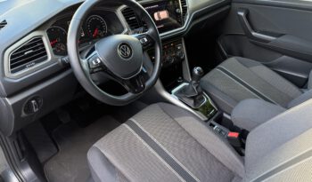 VOLKSWAGEN T-ROC    R-LINE