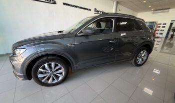 VOLKSWAGEN T-ROC    R-LINE